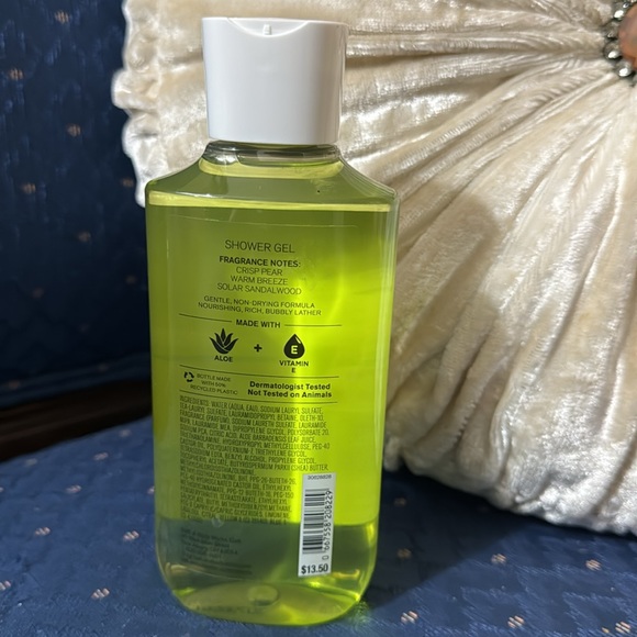 BATH & BODY WORKS SET. . . POOLSIDE CABANA SCENT - Picture 4 of 6